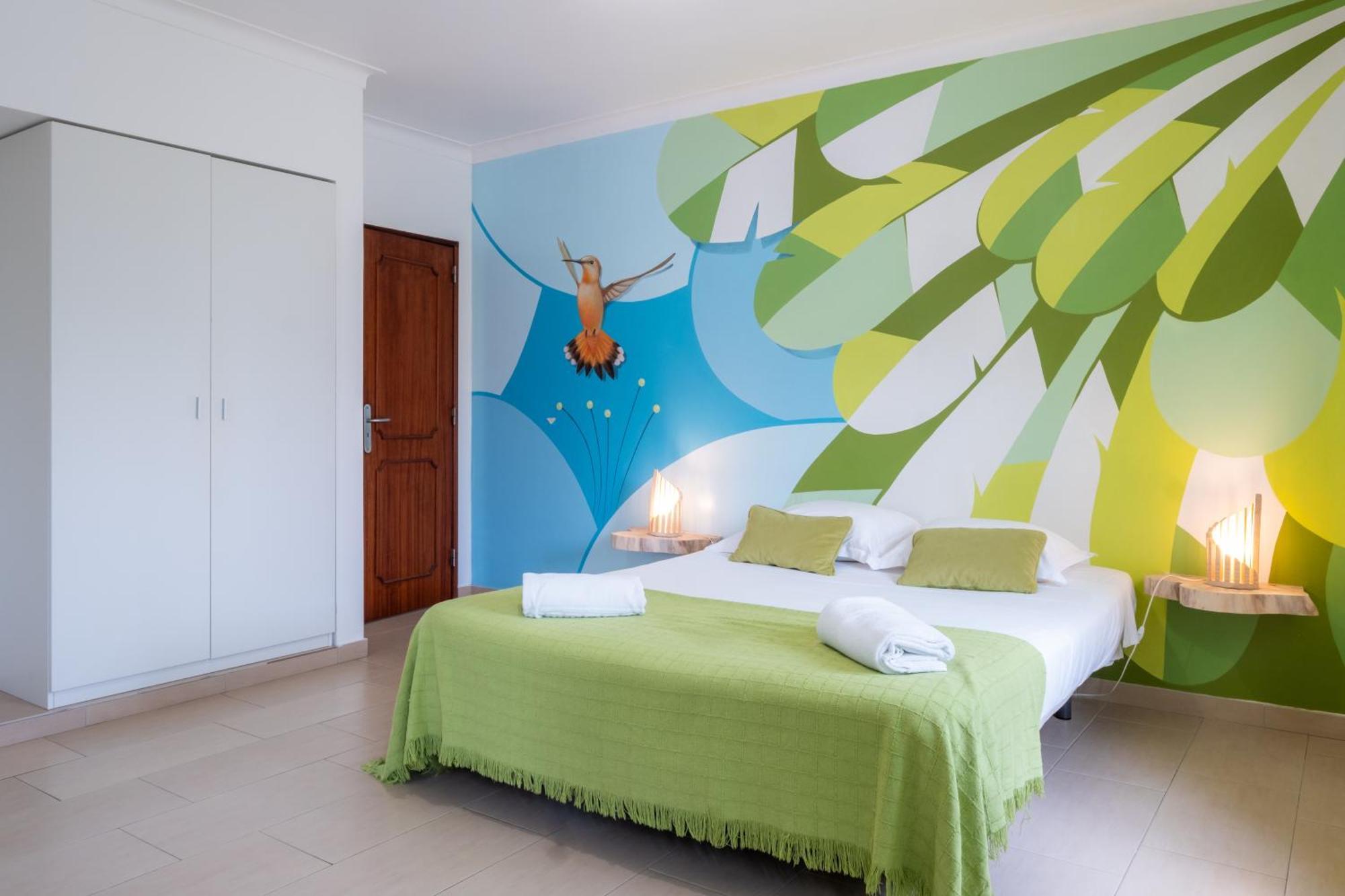 West Side Guesthouse เปนิช ภายนอก รูปภาพ